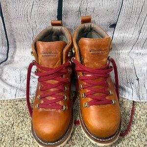 Eddie Bauer Women’s K-6 waterproof Tan Boots with Red Laces size 9.5
